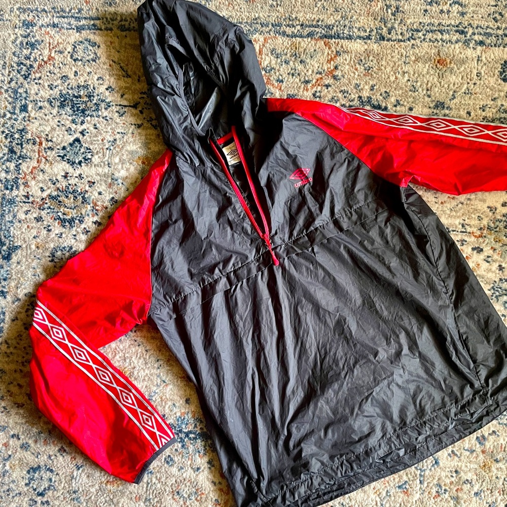 UMBRO Soccer Taped Grey Red 1/4 Zip Pullover Hooded Jacket Windbreaker Mens XL
